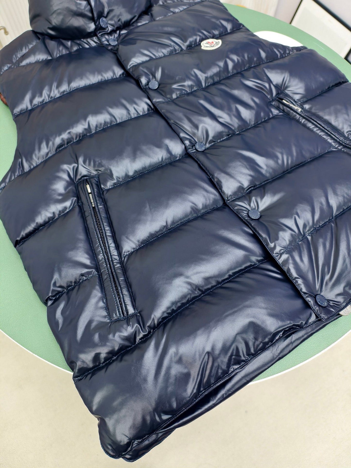 Midnight Lake Down Vest – Navy