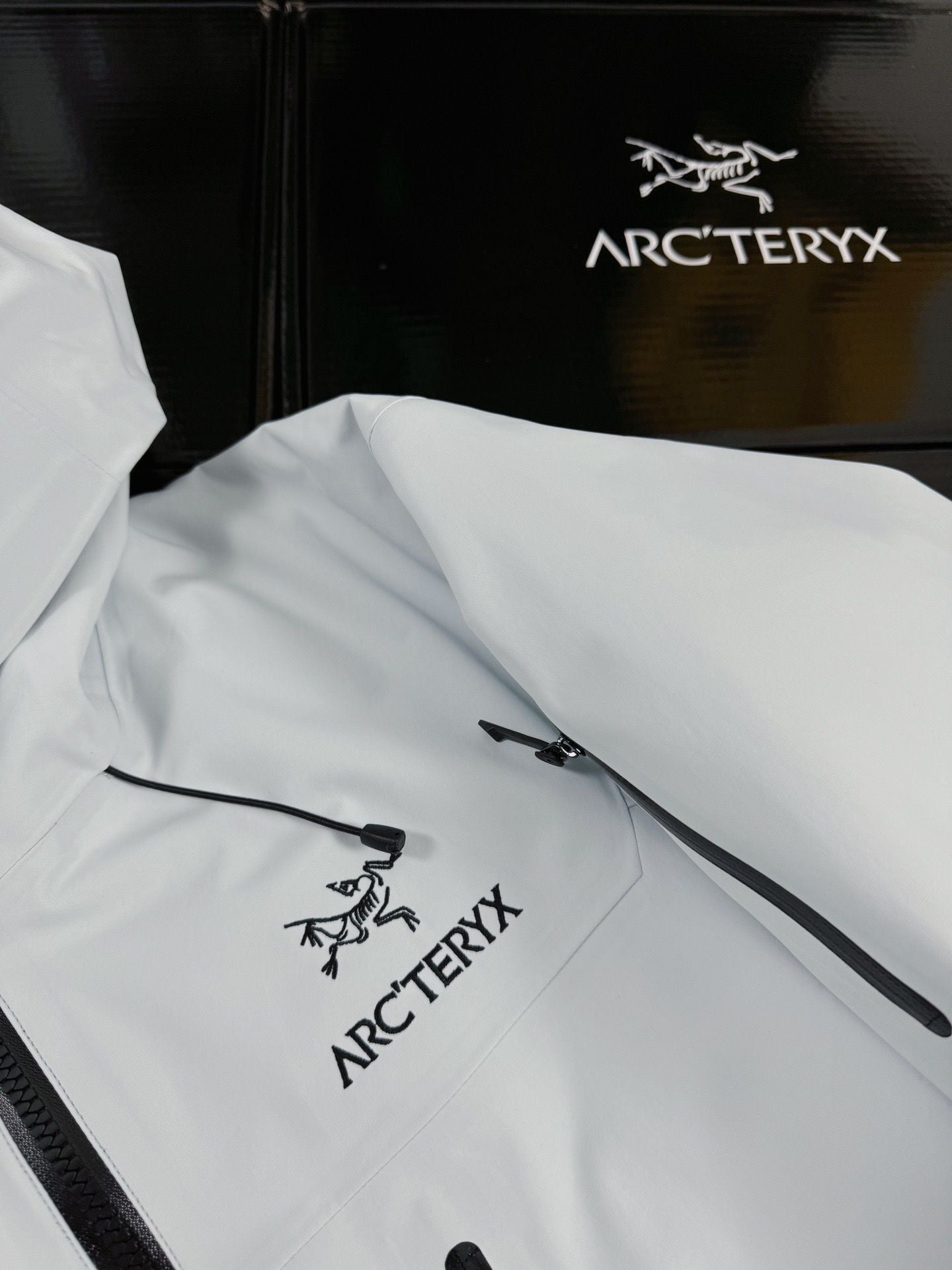 Glacier Storm Shell Jacket – Ice Grey