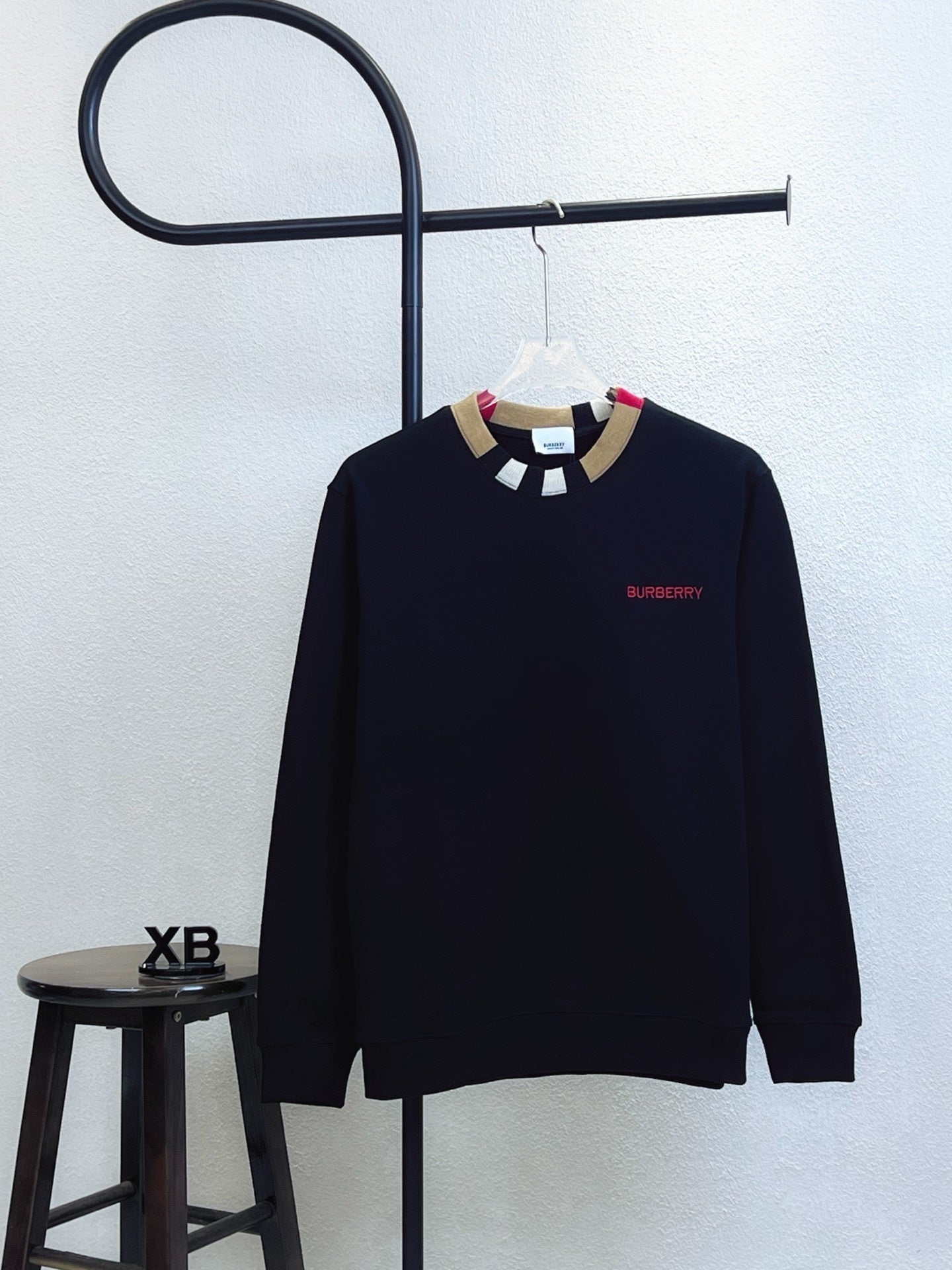 Heritage Collar Sweatshirt – Black Check Neck