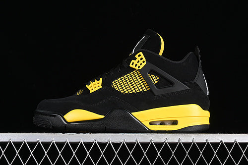 Jordan 4 Retro “Thunder” Black/Yellow
