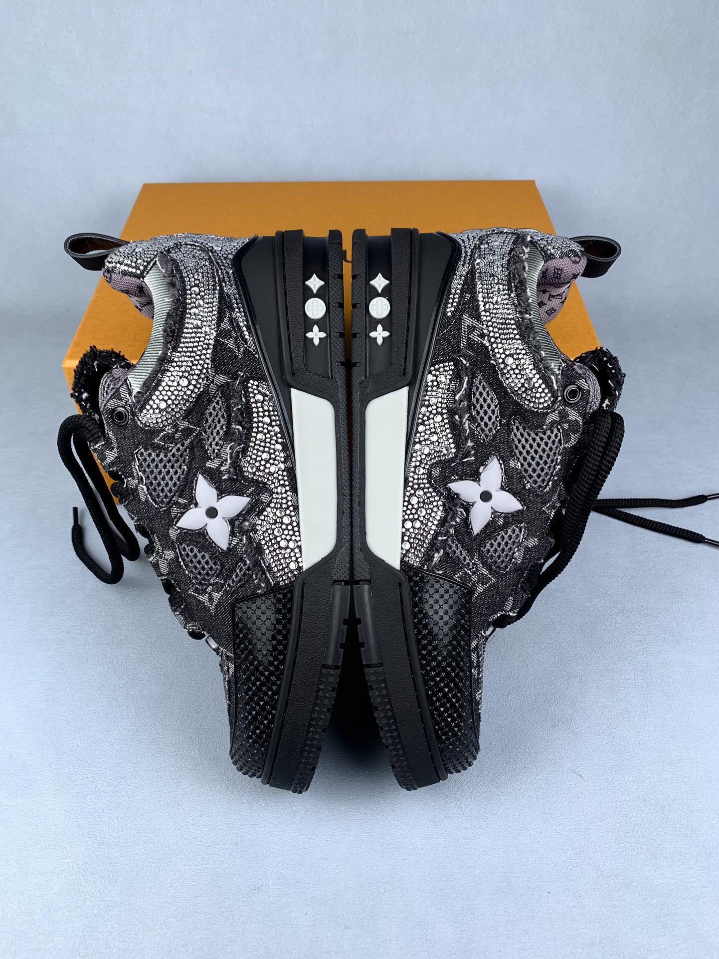 Black Python Lace Edition – Luxury Streetwear Sneakers